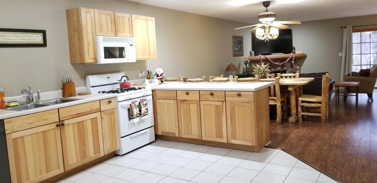 2Br Rustic Villa Utica Zewnętrze zdjęcie